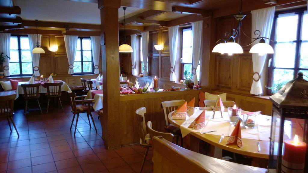Landhotel Vierjahreszeiten Bad Königshofen im Grabfeld Exterior foto